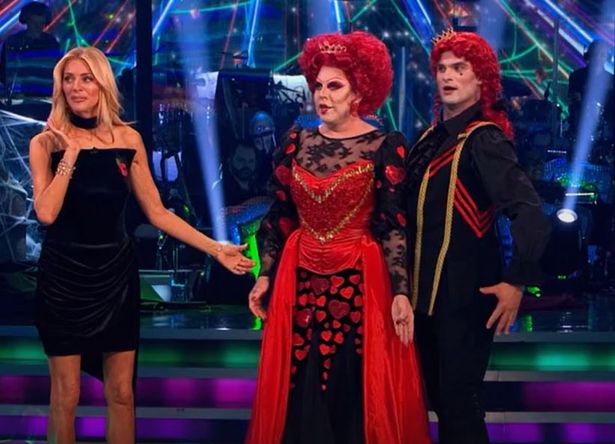 La Voix had her best score so far with a near-perfect 35 - BBC screengrab