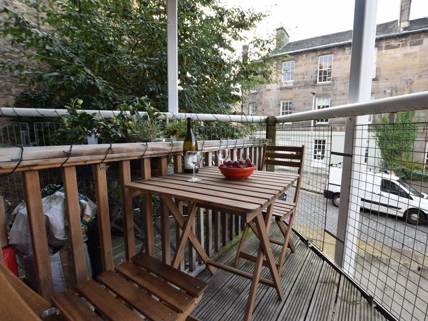 St Bernards Row balcony