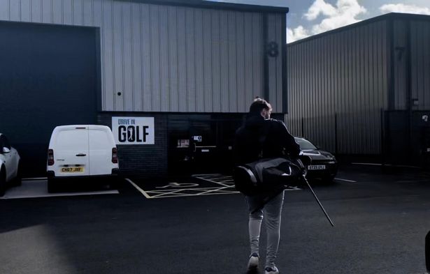 Drive in Golf outside