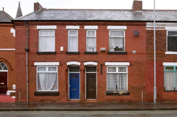 UK households warned to 'keep children indoors' as big problem sweeps England