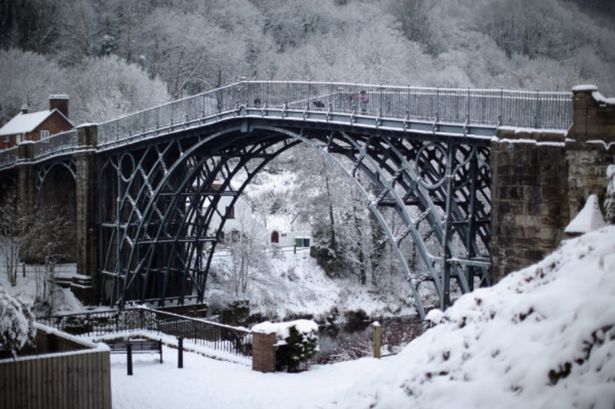 UK faces snow blizzards 'as far south as Birmingham' with 'half' of England hit