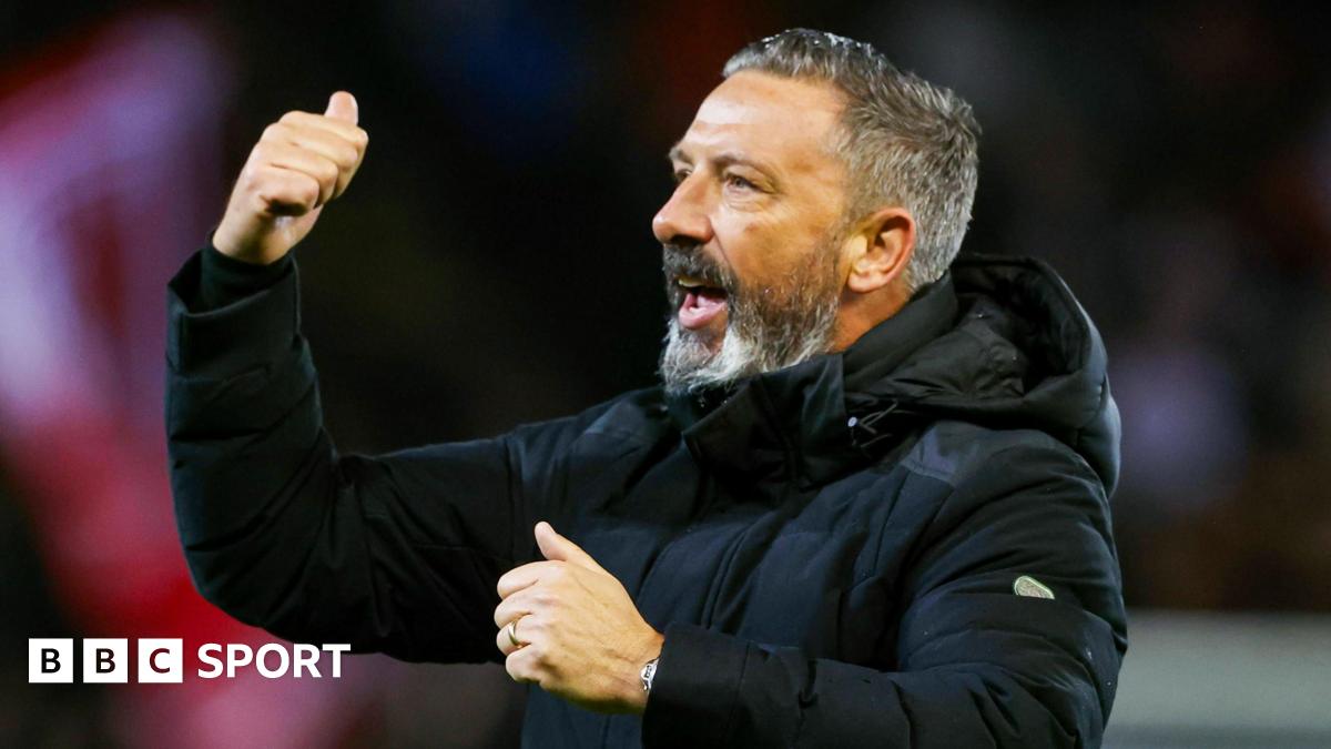 Hearts head coach Derek McInnes