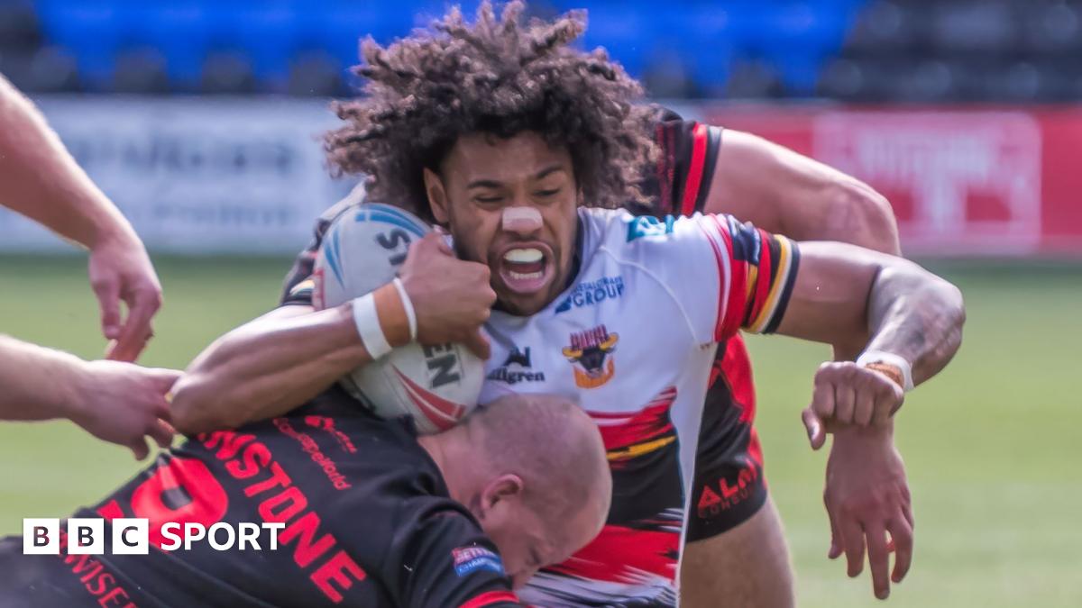 Bradford Bulls: Waqa Blake signs new two-year deal