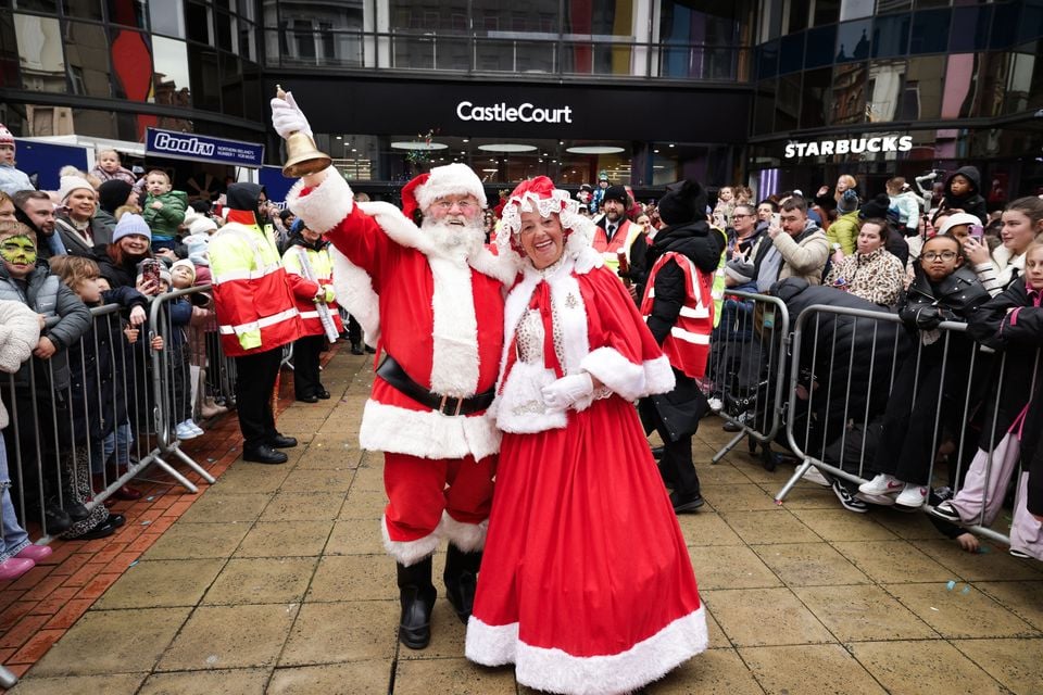 Santa and Mrs Claus arriving at CastleCourt Shopping Centre