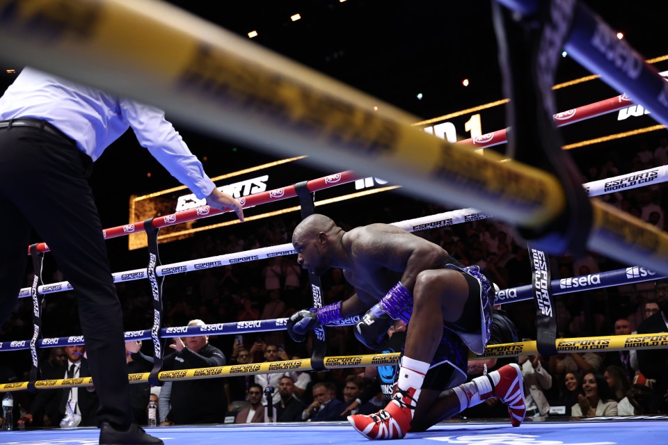 RIYADH, SAUDI ARABIA. AUGUST 16: Fight Night at the ANB Arena, Riyadh, Saudi Arabia on the 16th August 2025. ESports World Cup. Headlining the event are heavyweights Dillian Whyte v Moses Itauma. Queensberry Promotions. Credit: Leigh Dawney/Queensberry