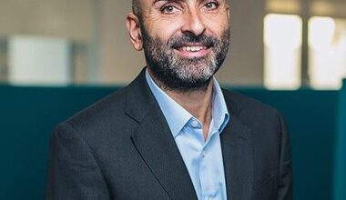 Laith Khalaf, from investment platform AJ Bell, says gilt yields rising fast could be a sign of a looming crash