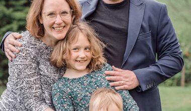 Gini Harrison with her husband Peter and children Michael and Emily. Just before Christmas 2021 Gini was told she had stage four lung cancer