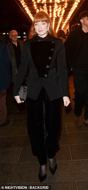 Nicola added to her look with a matching handbag and heels