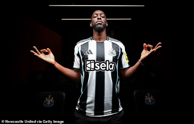 Newcastle want Yoane Wissa to be ready to make an impact when he returns and my feeling on this for a while now has been that he will not be seen until December