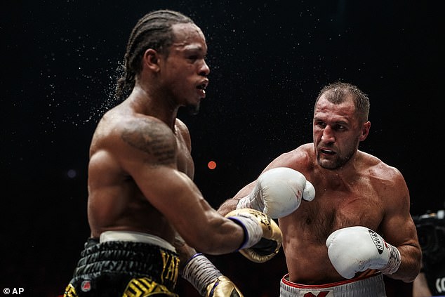 Yarde faced Sergey Kovalev as a late-starting professional novice in 2019, but suffered an 11th round knock out after fading after the eighth