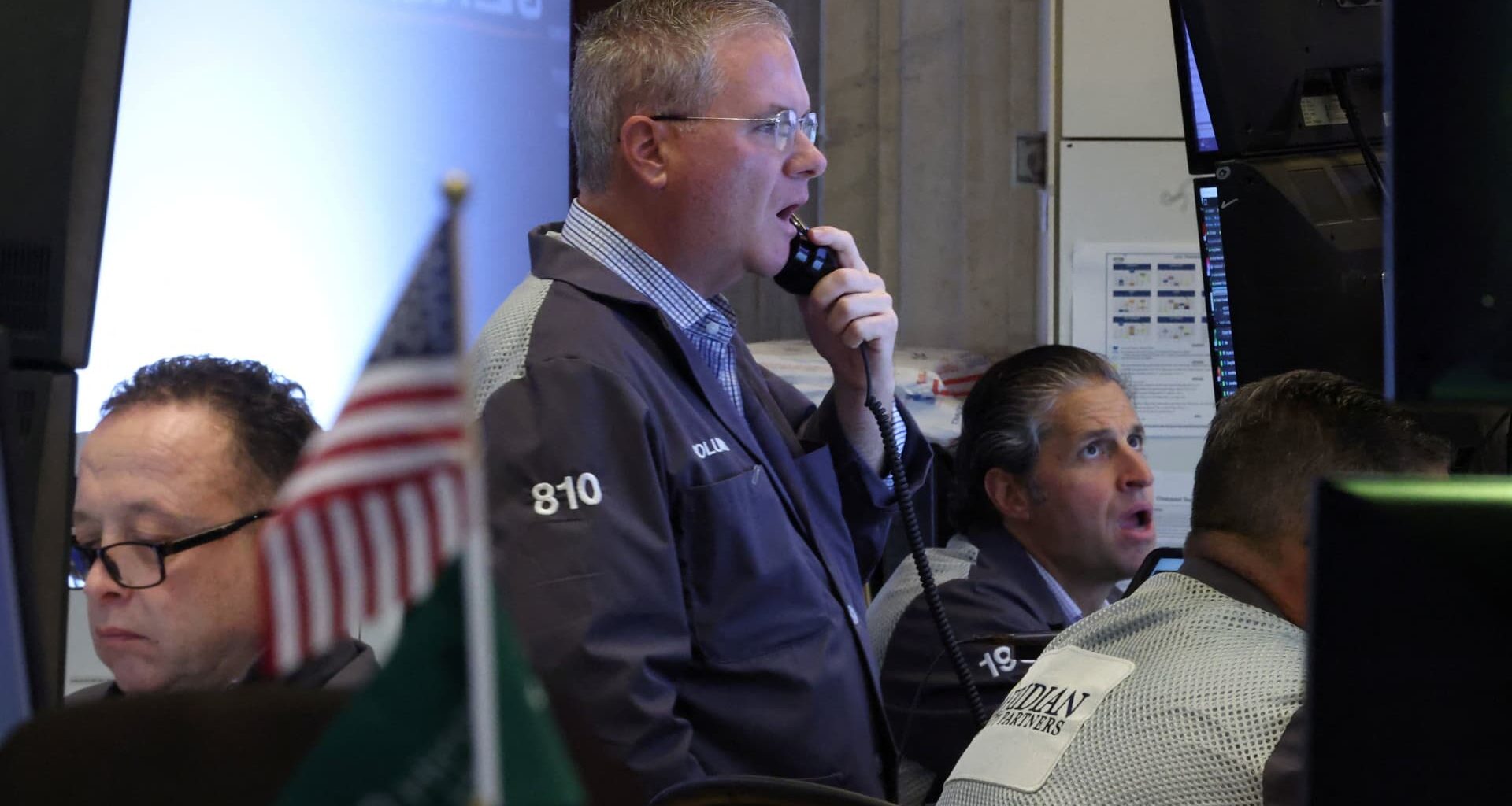 Days of declines won't keep AI trade down