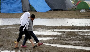 EU border rules fuel put migrant children in harm's way, Save the Children warns