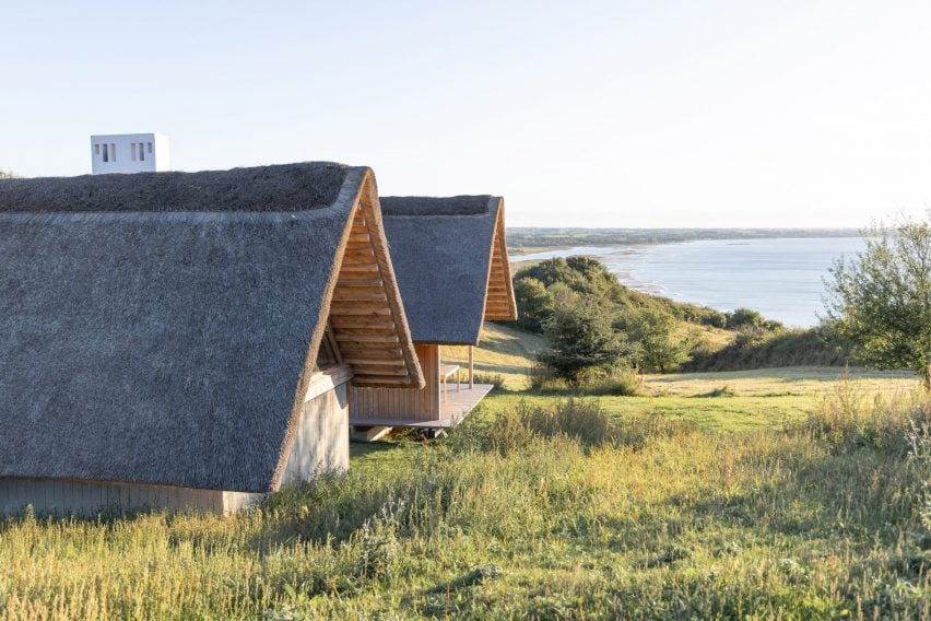 Vejrhøj summerhouse renovation by Studio Marshall Blecher and Jan Henrik Jansen Arkitekter
