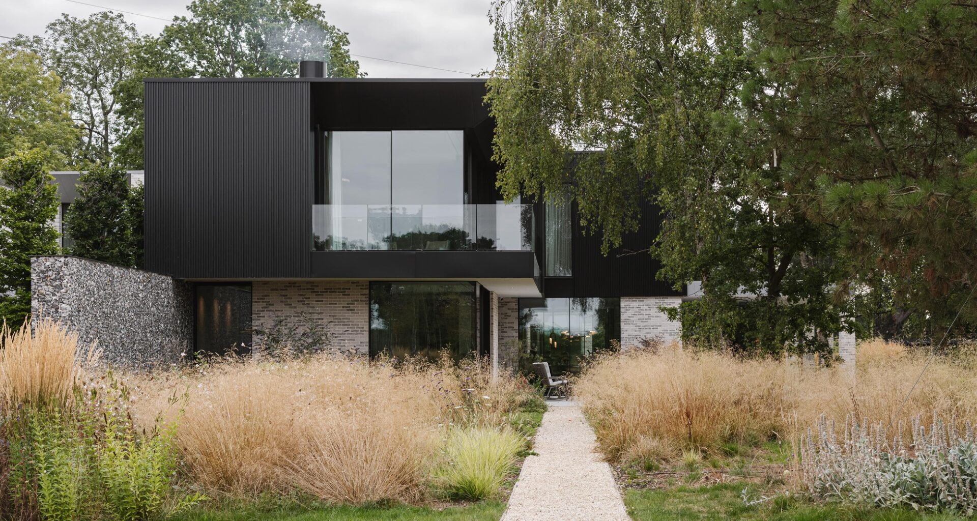 Weavers - Seer Green House / Des Ewing Architects