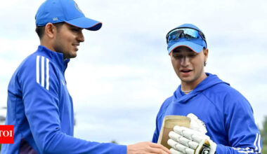 Beautiful bond! Shubman Gill hugs Abhishek Sharma's mother, bows to his father - WATCH | Cricket News