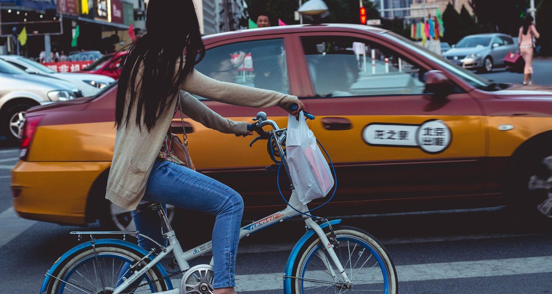 Physicists reveal surprising insights from taxi drivers