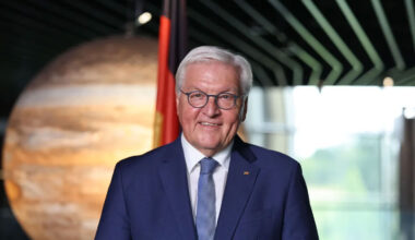 German President Clashes with Government Over "Unrealistic" Syrian Deportations