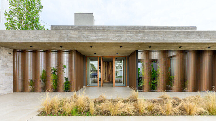 House G / Karlen + Clemente - Image 6 of 18