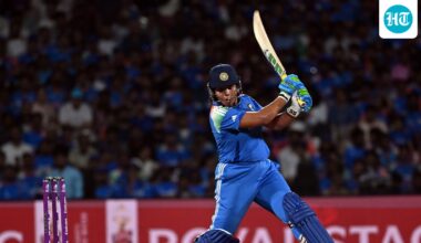 Golden bat and ball for Richa Ghosh; Sourav Ganguly to give her hero's welcome at Eden Gardens