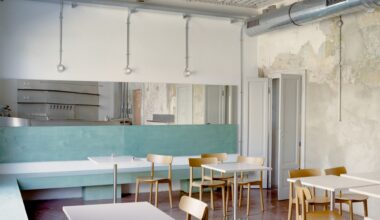 A Villa between Cyberpunk and Listening Bar / co.arch studio