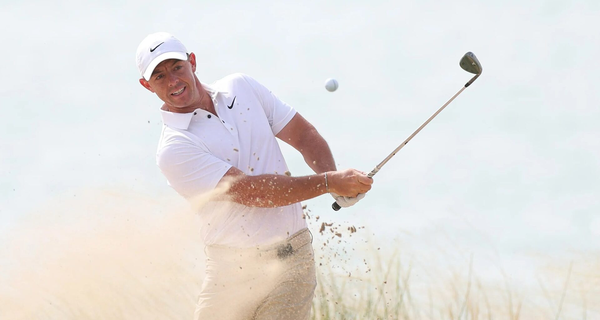 Rory McIlroy leaves commentator stunned with 'worst shot ever' at Abu Dhabi HSBC Championship