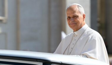 Pope: AI use in healthcare must ensure quality of care and relationships