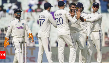 Controversy erupts! Jasprit Bumrah, Rishabh Pant's 'bauna' remark on Temba Bavuma caught on stump mic - WATCH | Cricket News