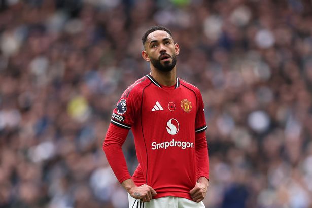 Manchester United midfielder Matheus Cunha will switch on the Christmas Lights in Altrincham