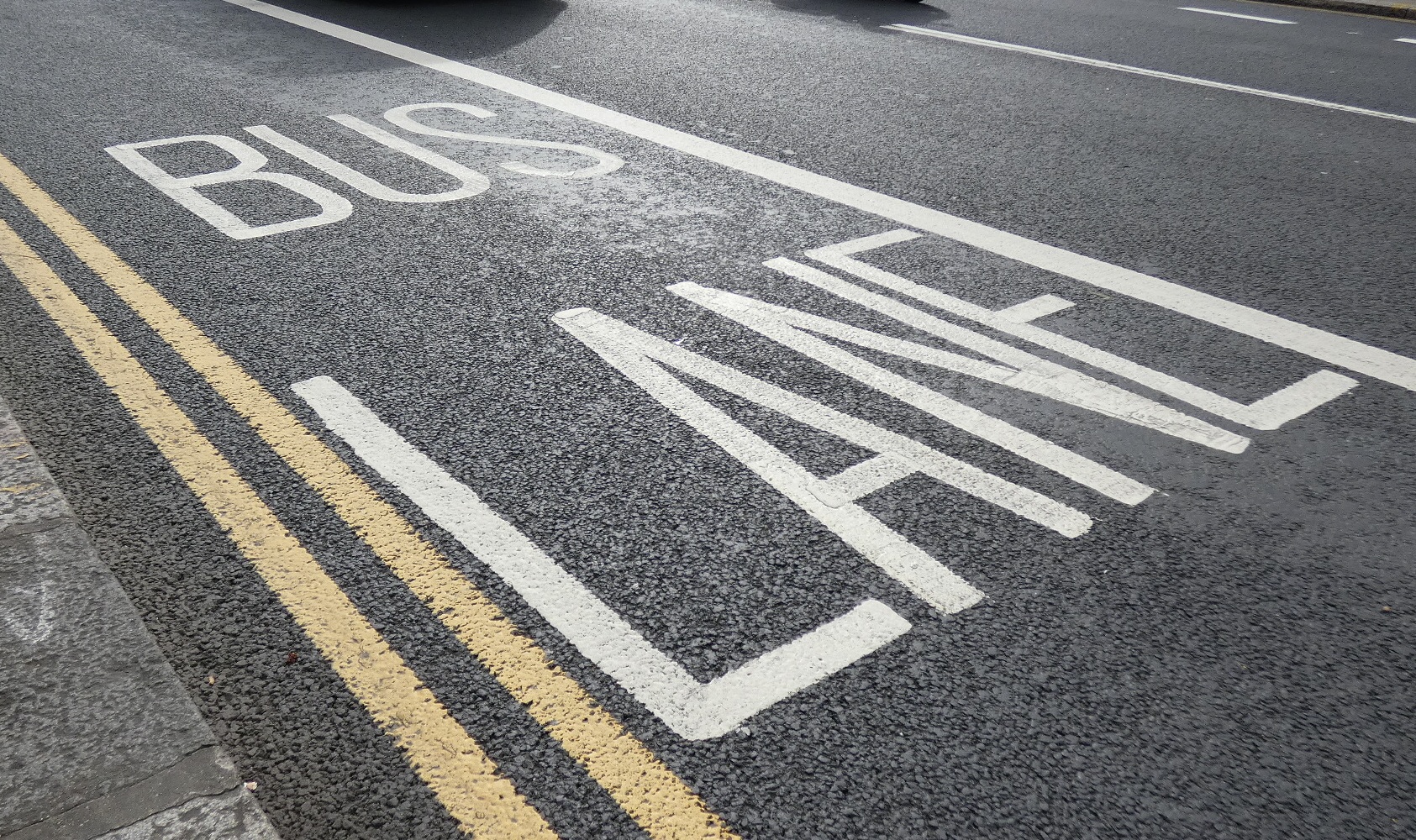 Controversial bus lane in Finchley scrapped after council U-turn