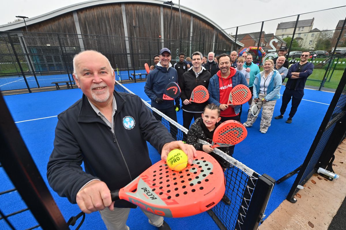 Steve Chilvers (Chairman of the club) joins Leo Handy and coaches Marc Hughes, Darren Lewis and Mike Harris at the community day