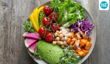 Longevity expert shares diet and exercise hacks to age well: ‘Eat rainbow…’