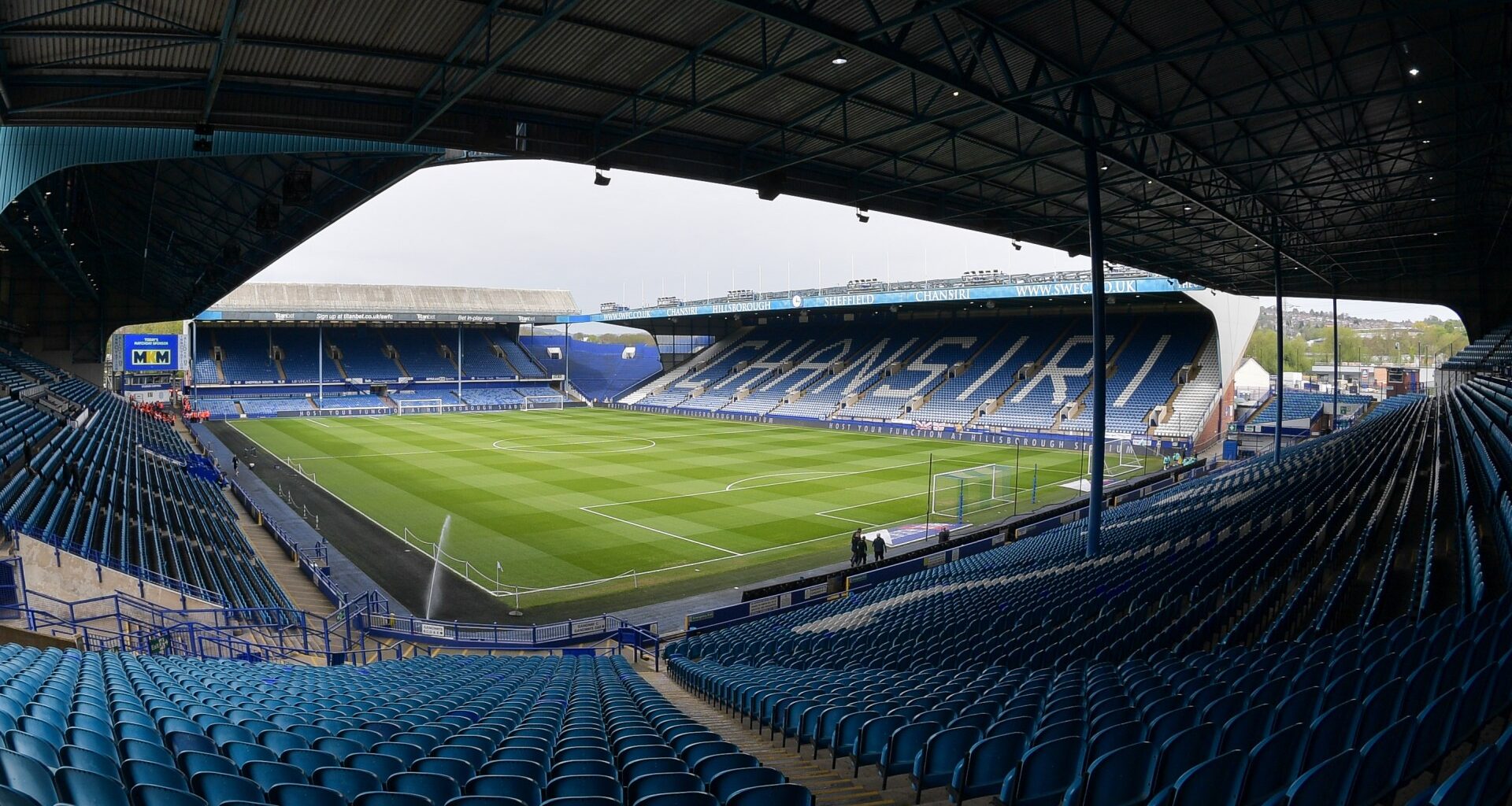 'Deep pockets' - 11 bidders eyeing Sheffield Wednesday takeover issued strong warning