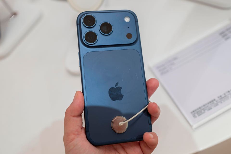 Apple's iPhone 17 Series Smartphones Go On Sale In China