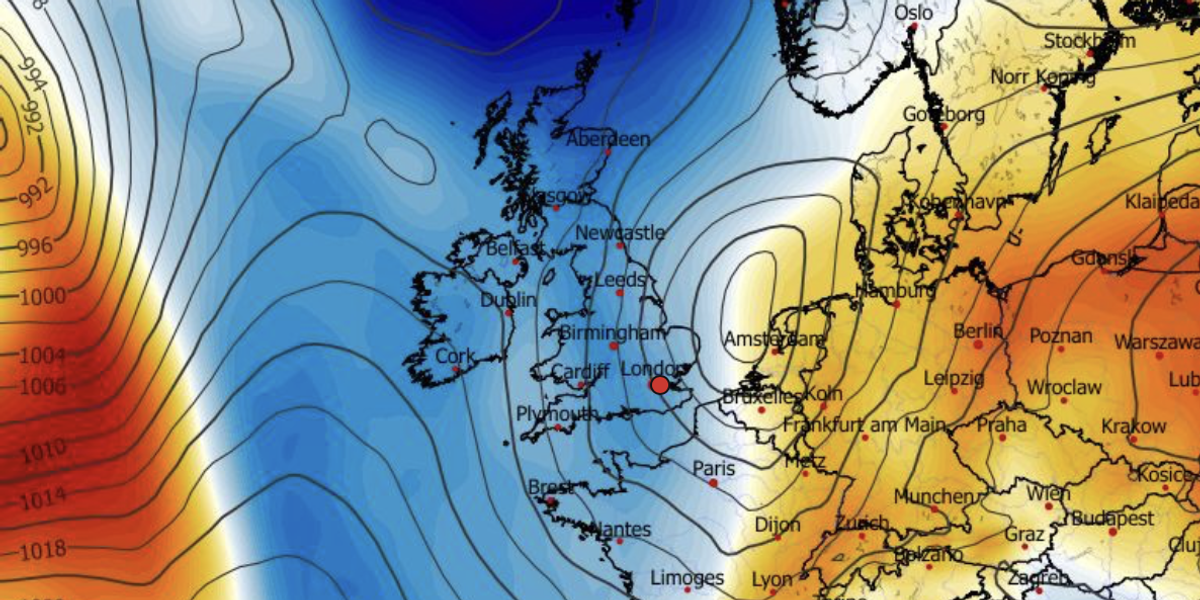 Britain's Christmas countdown faces sledgehammer assault from jet stream as forcasters warn of Arctic gales