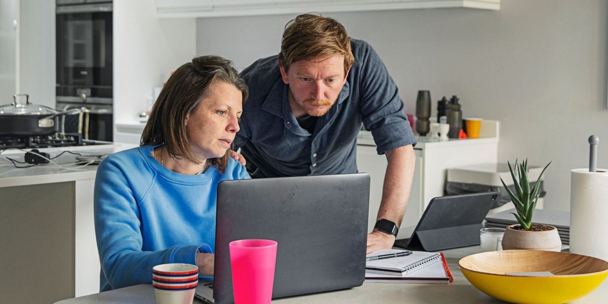 Britons with £10,000 in the bank urged to act now or risk losing £400