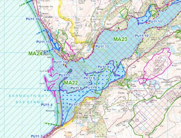 In the West Wales Shoreline Management Plan (SMP) 2, the entire coastline was divided into Policy Units (PU). Barmouth's frontage has two units (PU14-15) and these are considered together with PU16, which covers Llanaber (top left)