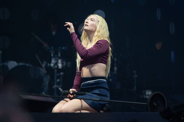 Lorde performing