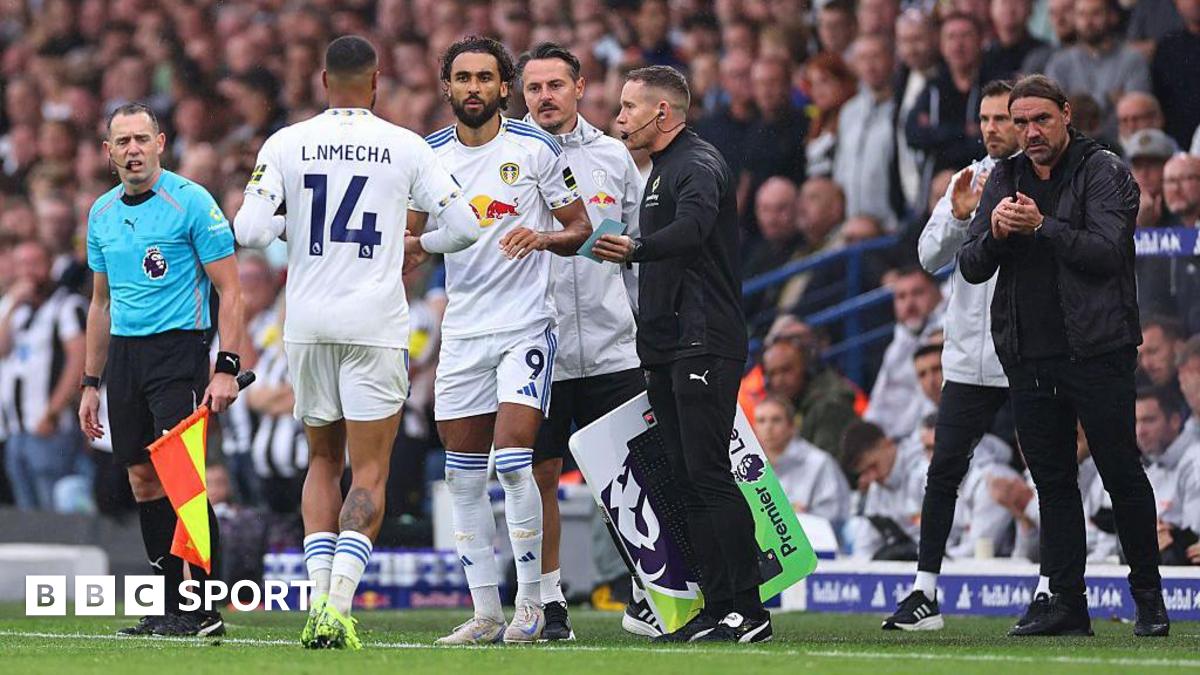 Dominic Calvert-Lewin comes on for Lukas Nmecha during the Premier League match between Leeds United and Newcastle United at Elland Road, with Daniel Farke looking on