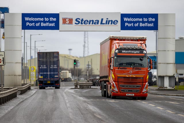 Lorries driving across the NI border