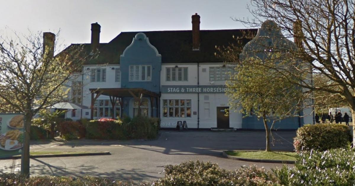 Stag and Three Horseshoes pub closes for refurbishment