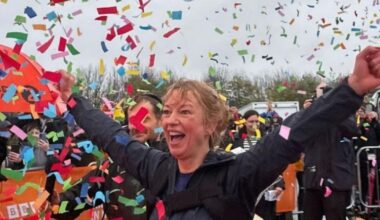 Sarah Cox reveals grand total for marathon challenge