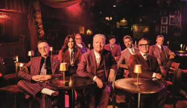 Squeeze to perform in Leeds as part of 2025 UK winter tour