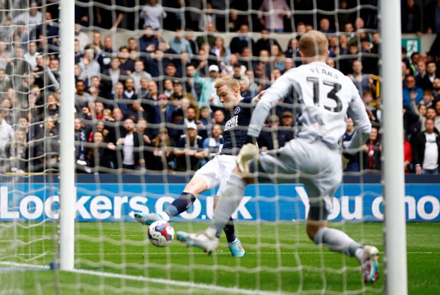 sheffield wednesday, 31-year-old training with League One promotion contenders after failed Sheffield Wednesday move