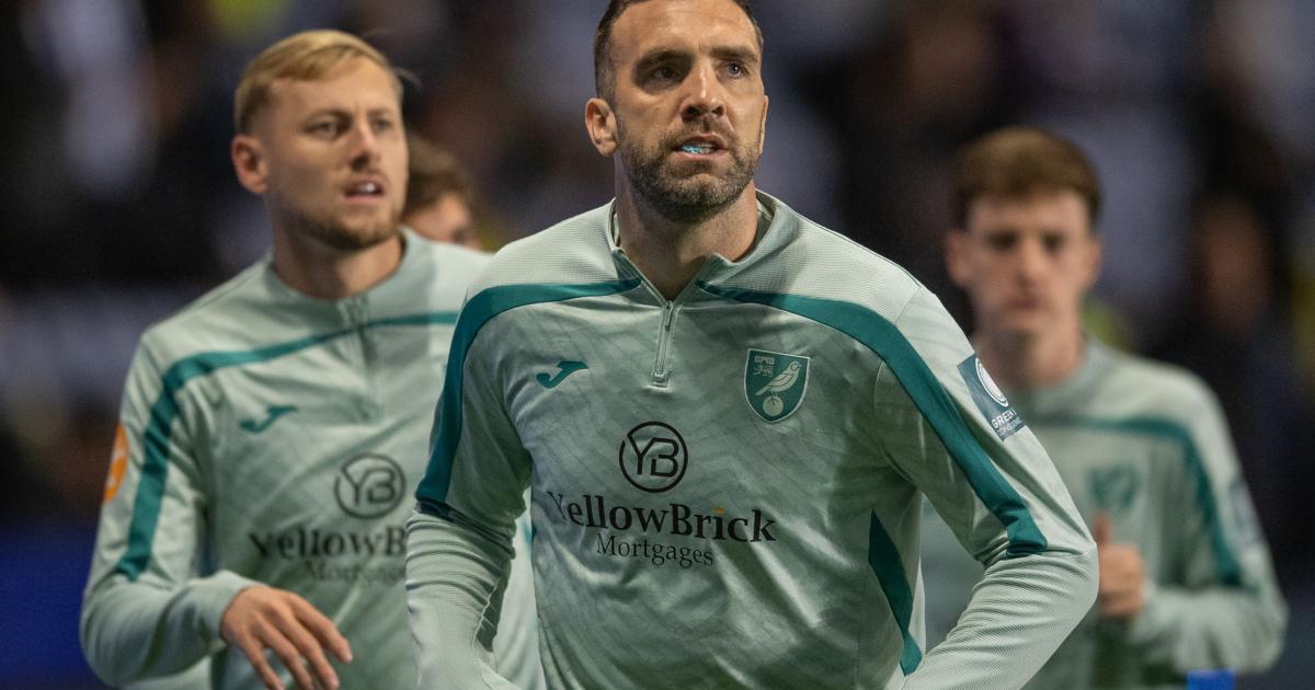 STARTING XIs: Duffy starts in Philippe Clement's first game