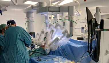 Basingstoke hospital: New surgical robotic system installed