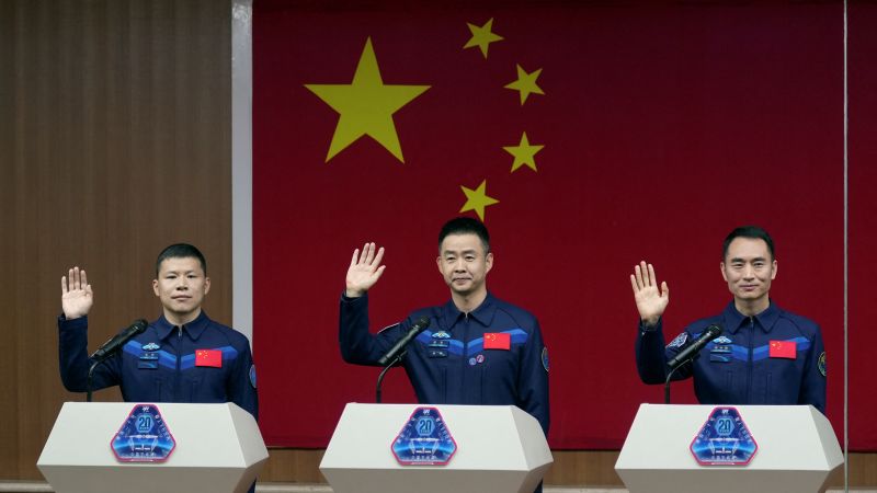 Chinese astronauts head home after suspected debris strike delays return to Earth