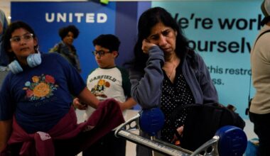 US transport secretary warns of ‘mass chaos’ if gov’t shutdown prolongs | Donald Trump News