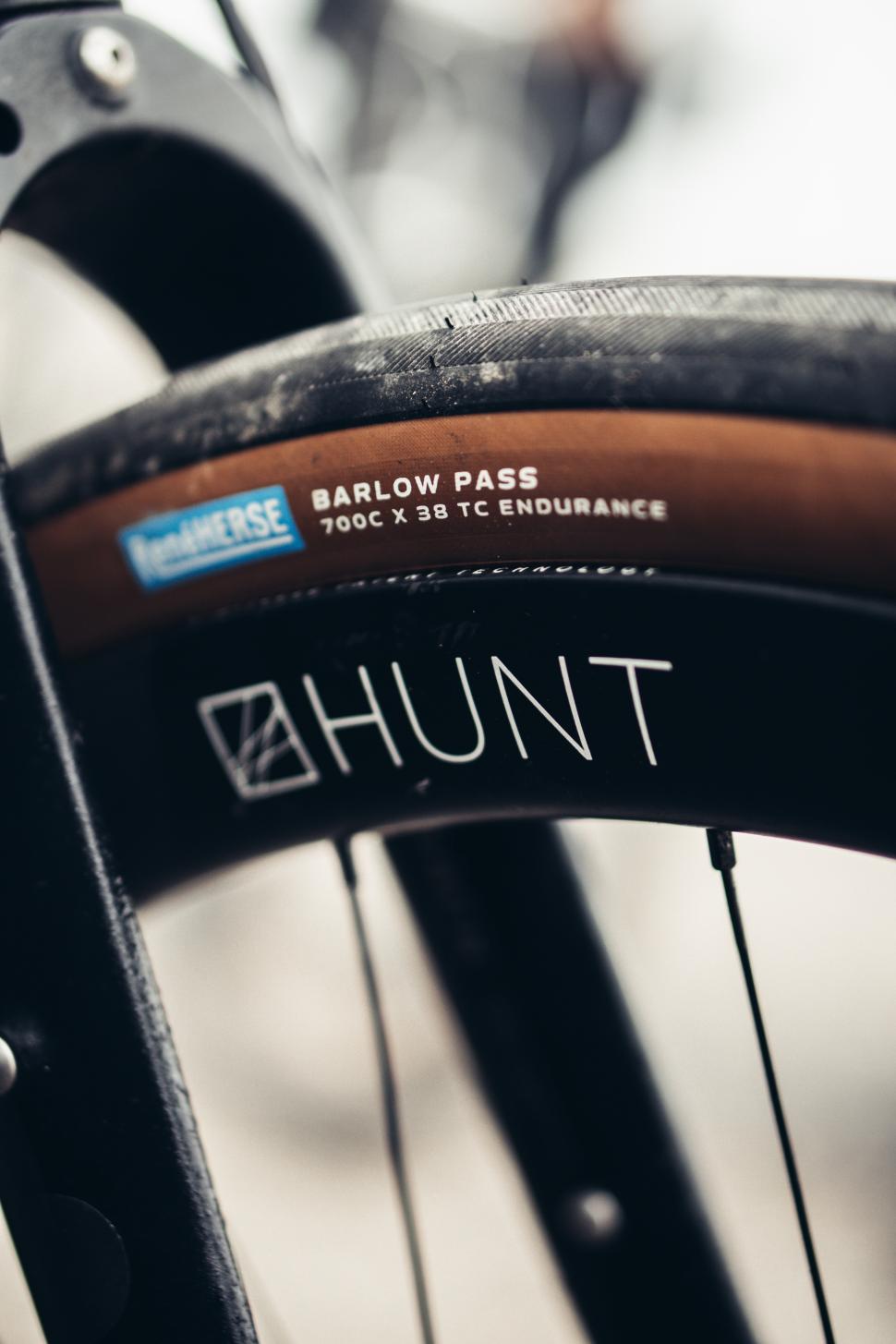 2025 Sofiane Sehili Bombtrack Hunt wheels Rene Herse Barlow Pass tyres 