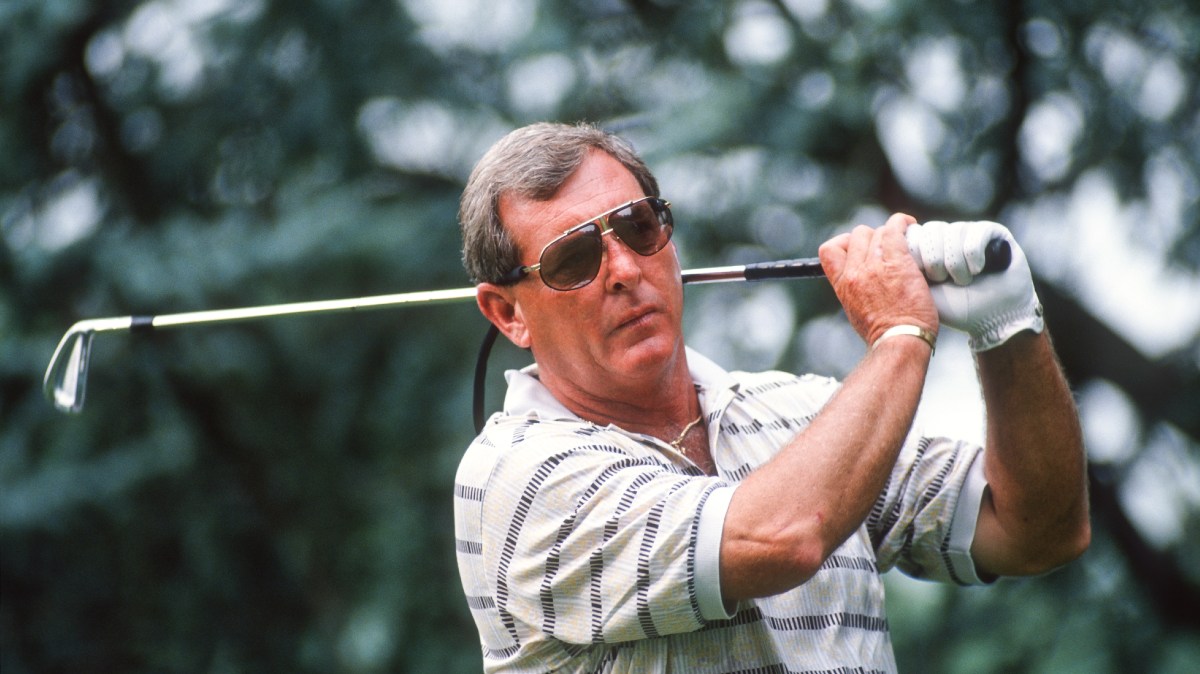 Fuzzy Zoeller obituary: two-time major golf champion