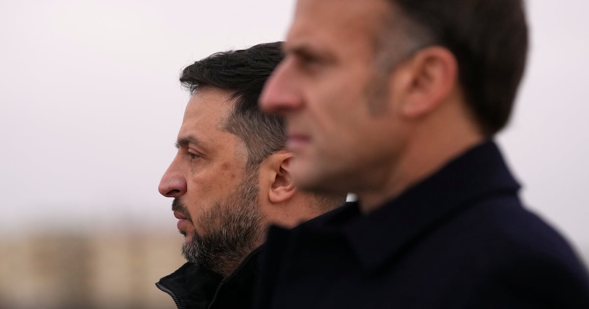 Zelenskyy seeks missile and fighter jet deals during France visit